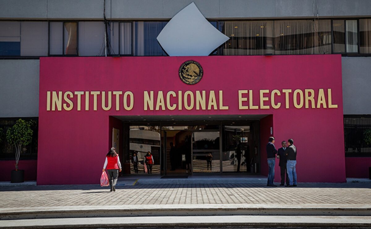 INE impone “topes” financieros para precandidatos en procesos internos de partidos